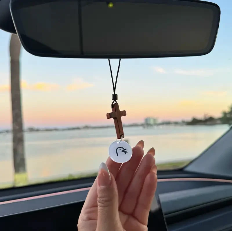 ✝️Bible Verse Car Rearview Hanging Cross Ornament - Tap for a Bible Verse Every Day - Image 3