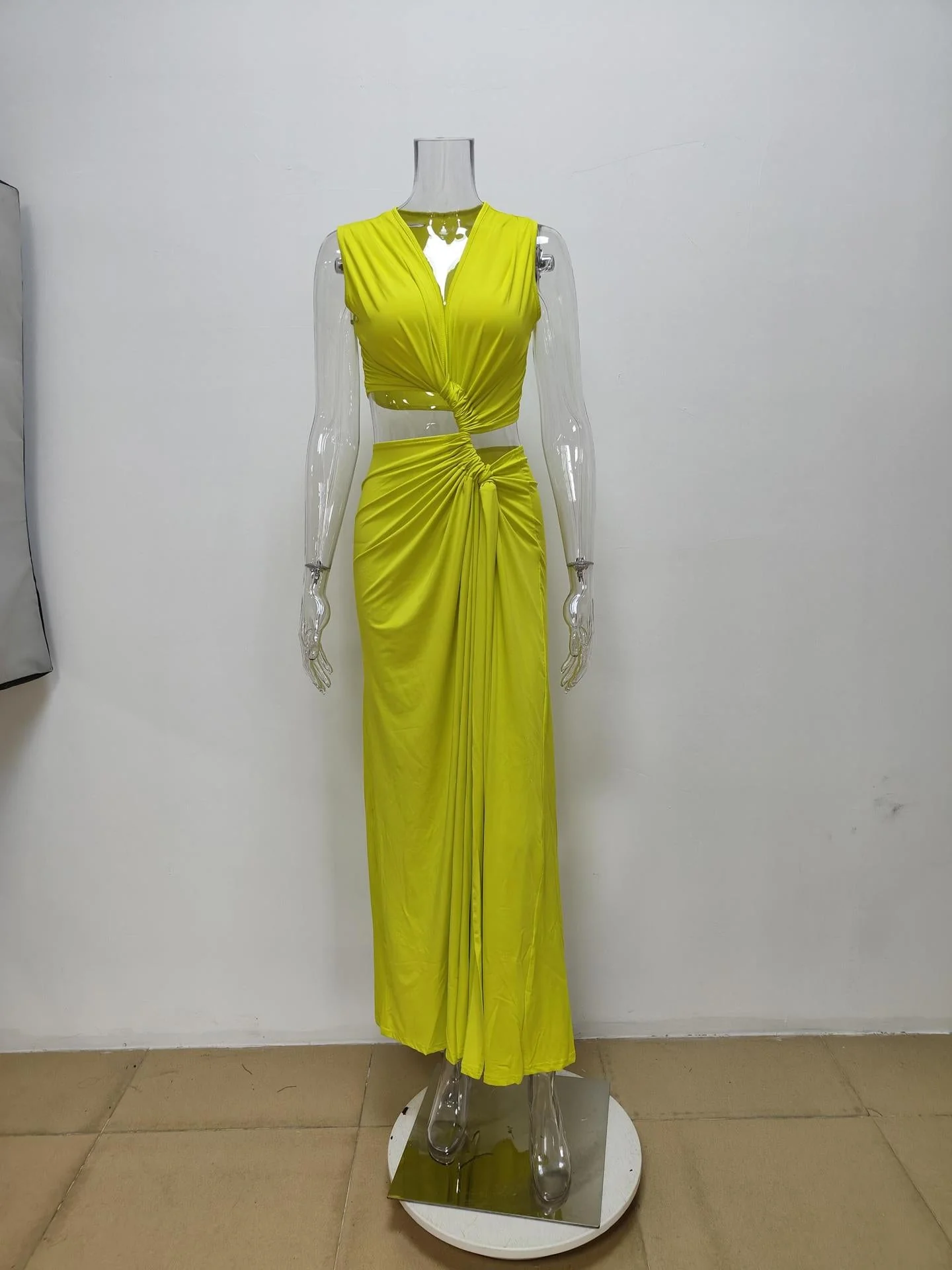 Cut-Out Knot V-Neck Sleeveless Pleated Asymmetrical Slit Dress - Image 7