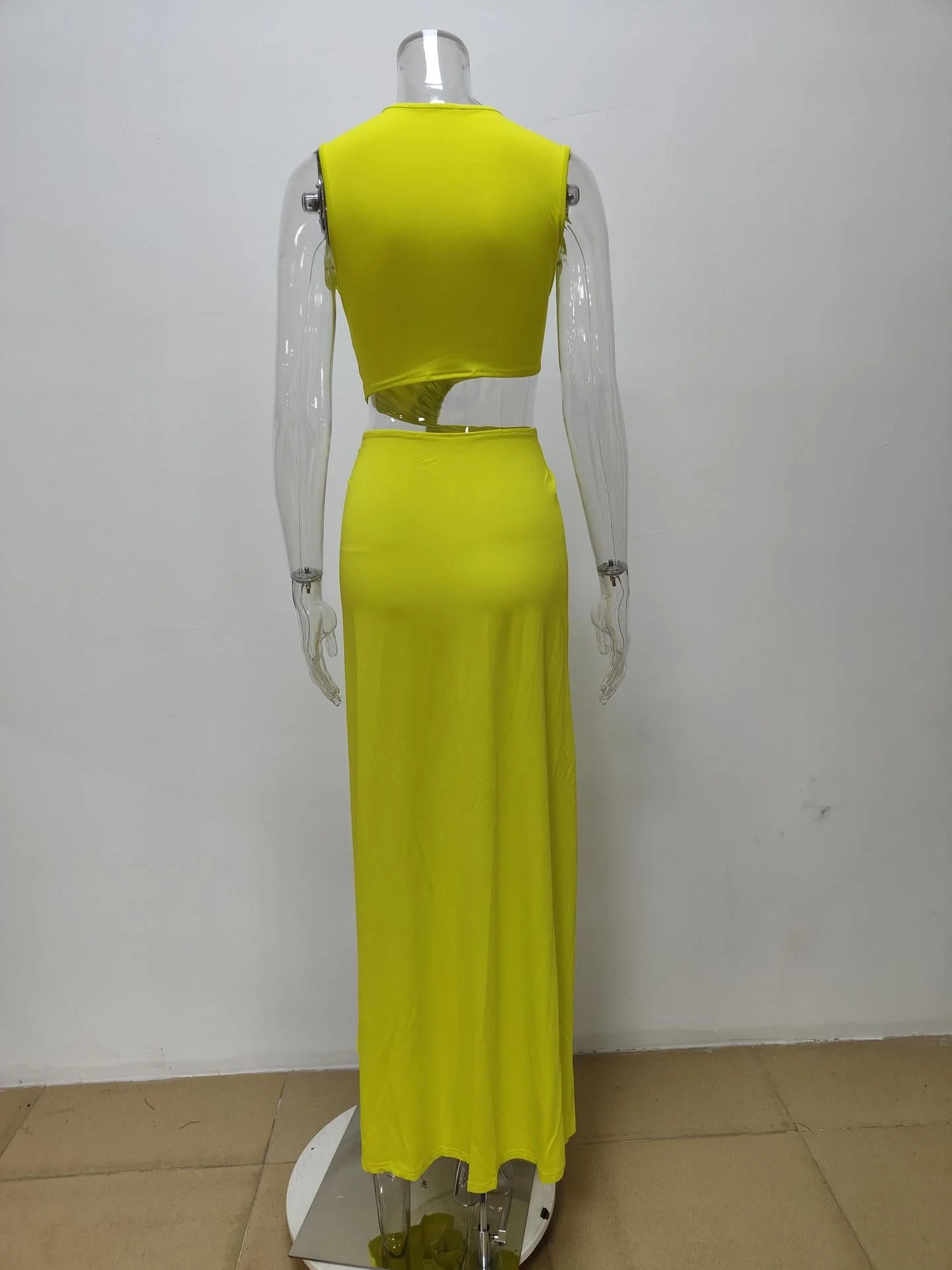Cut-Out Knot V-Neck Sleeveless Pleated Asymmetrical Slit Dress - Image 9